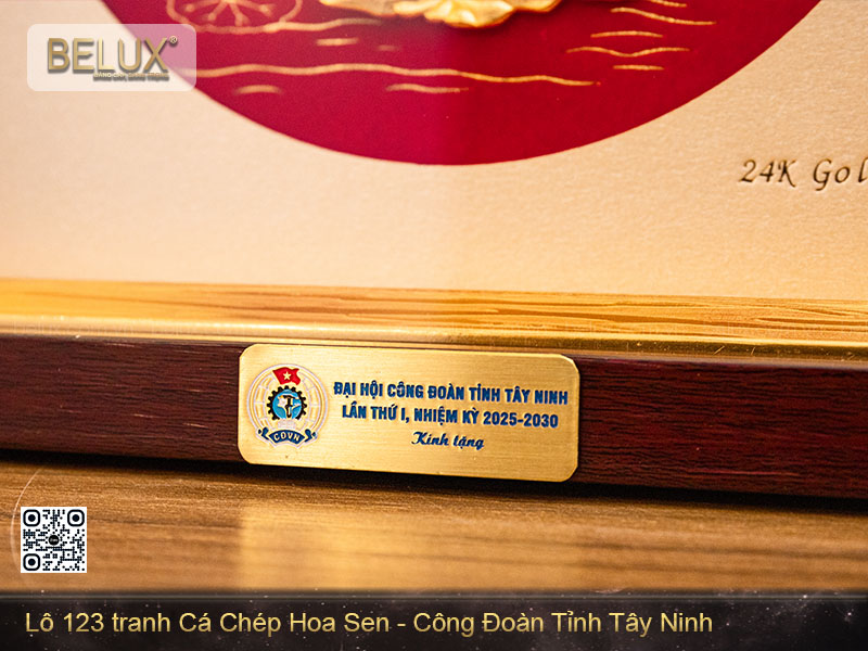 Lô 123 tranh cá chép hoa sen dát vàng 24k